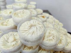 蟹黄灌汤包-苏亦铭馄饨店(凤凰西街店)