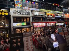 -BHC炸鸡(明洞总店)