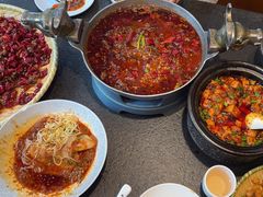 -万重锦·人文川菜馆(骡马市店)