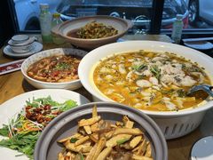 -小三峡食府(西五路店)