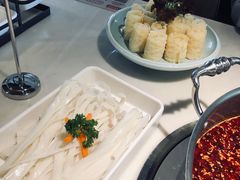 -左庭右院鲜牛肉火锅(浦江欢乐颂店)