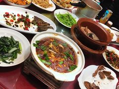 筒骨藕汤-董厨煨汤馆(车站路店)