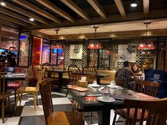 大堂-江边城外烤全鱼(方庄时代购物中心店)