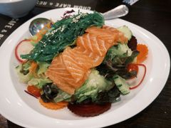 -Chom Cafe and Restaurant