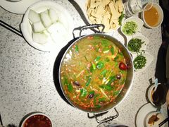 -马老六清真餐饮(西站店)