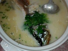 -天乐农家鱼头王(天目湖店)