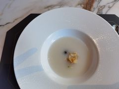 山药百合浓汤配鱼子酱-ZHAO赵·牛扒坊(万象城店)