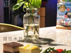 芒果慕斯-玫瑰园餐厅