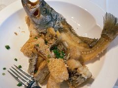 盐商脆鳞鲈鱼-扬州香格里拉·香宫中餐厅