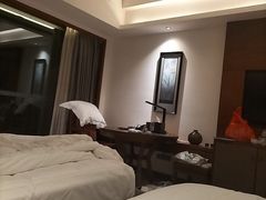 -三亚湾海居雅高铂尔曼度假酒店