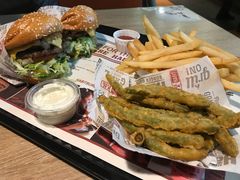 -The Habit Burger Grill 哈比特汉堡(复兴soho店)