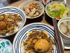 -红猪卤肉饭(大西洋美食城店)