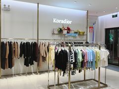-王府井奥莱临潼小镇(临潼店)