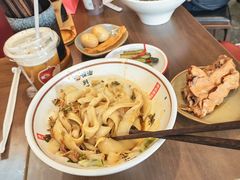 -顺溜·手工刀削面·黑金店(铜锣湾店)