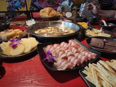 -谭鸭血老火锅(万象九宜城店)