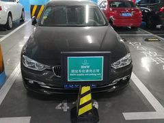 -白玉兰广场停车场