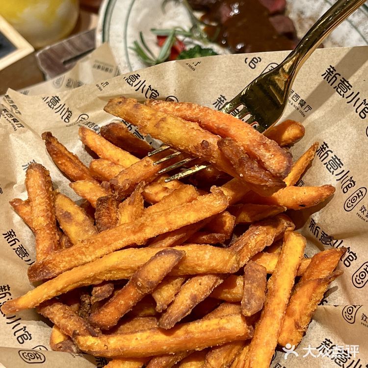 深圳最炫氛围感餐厅，宜放松宜微醺 🍽