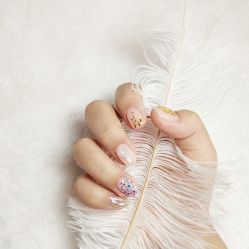 -米小兔美甲美睫