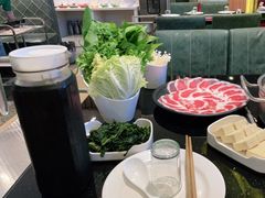 -鼎盛山海火锅(北戴河刘庄夜市老虎石浴场店)