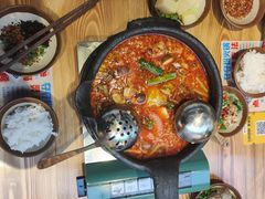 -黔二妞地摊火锅(龙华清湖店)