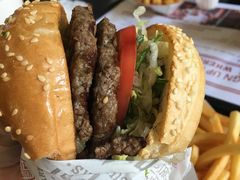 -The Habit Burger Grill 哈比特汉堡(爱琴海店)