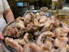 -肖肖酸萝卜鱼火锅(总店)