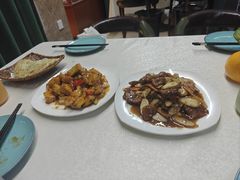 -车之谷·汽车文化主题餐厅(汽开店)
