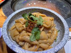 -山河屯铁锅炖·非遗东北菜(南山店)