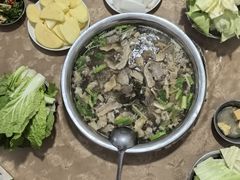 -黑竹沟新场牛肉火锅