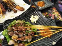 -何师烧烤·香辣蟹·川菜·30年老品牌(太古里旗舰店)