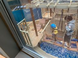 -PIPIKINGDOM皮皮王国欢乐号(欢乐海岸购物中心店)