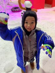 -圣名游乐城冰雪大世界