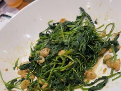 -黄泥岗·地道湖北菜(奥特莱斯店)