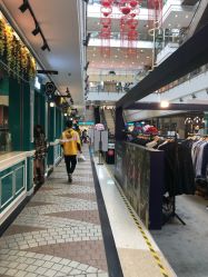 -爱婴室(上海百联中环店)