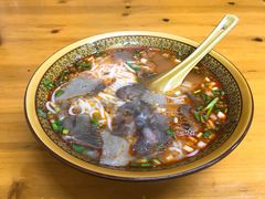 -肇兴特色牛肉粉