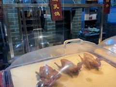 -东口码头·烧鸽子·鱼头泡饼·地方菜(金鹰悦城店)