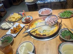 -洱火云南酸菜牛肉火锅(石景山当代商城店)