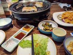 -明洞阿姨·韩式酱蟹烤肉·创意料理(三元桥店)