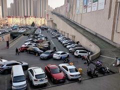 -伟东·乐客城-停车场