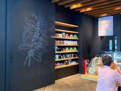 -星巴克(广州南站A18检票口楼上)