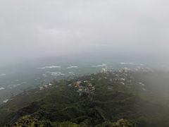-钻石头山
