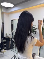 -V7 HAIR SALON
