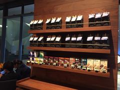 零售区-星巴克臻选(广州二沙岛文立方店)