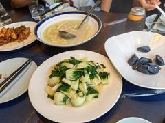 -湖畔鲁菜·二十年老字号餐厅(大明湖店)