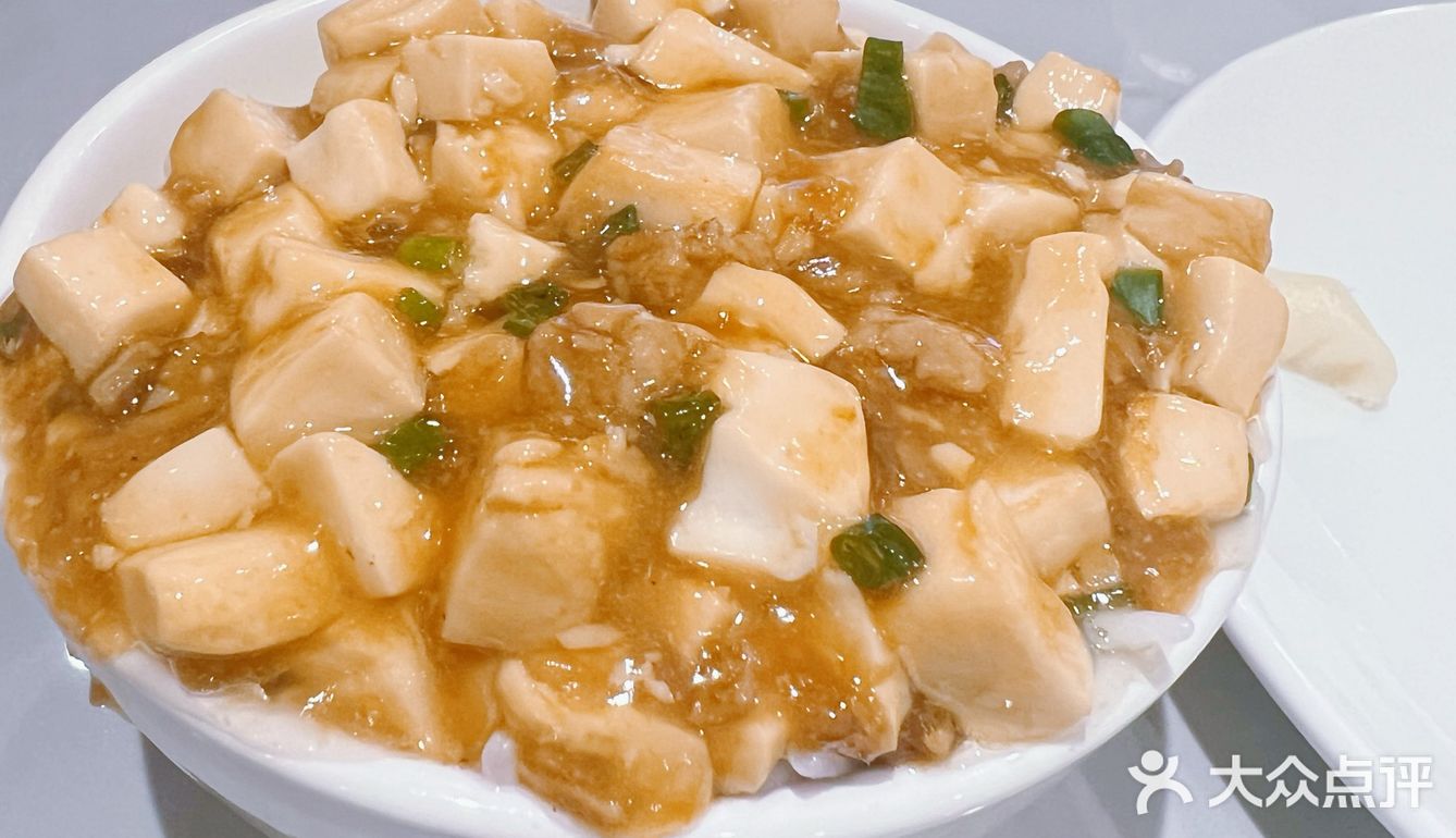 不想多说，但东坡肉配馒头真的绝绝子！