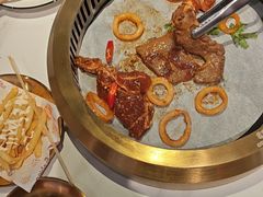 -姜爽爽·酱骨火锅烤肉自助(高铁吾悦店)