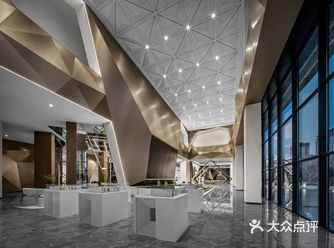 用艺术化的手法 ，造一个时空驿站！