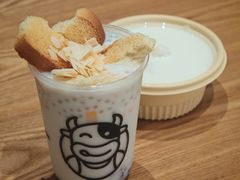 -乍甸乳业鲜奶吧(红河水乡店)