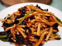 鱼香肉丝-奥华餐厅·老张记(台基厂店)
