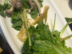 -老牌坊云南鱼豆花火锅(哈西万达店)